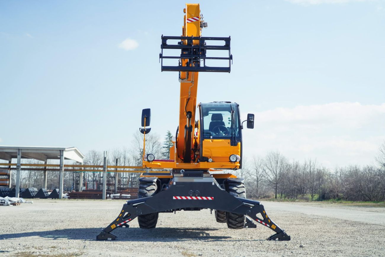 TELESKOPSKI OKRETNI VILIČAR Dieci Pegasus 40.16 (RP) slika