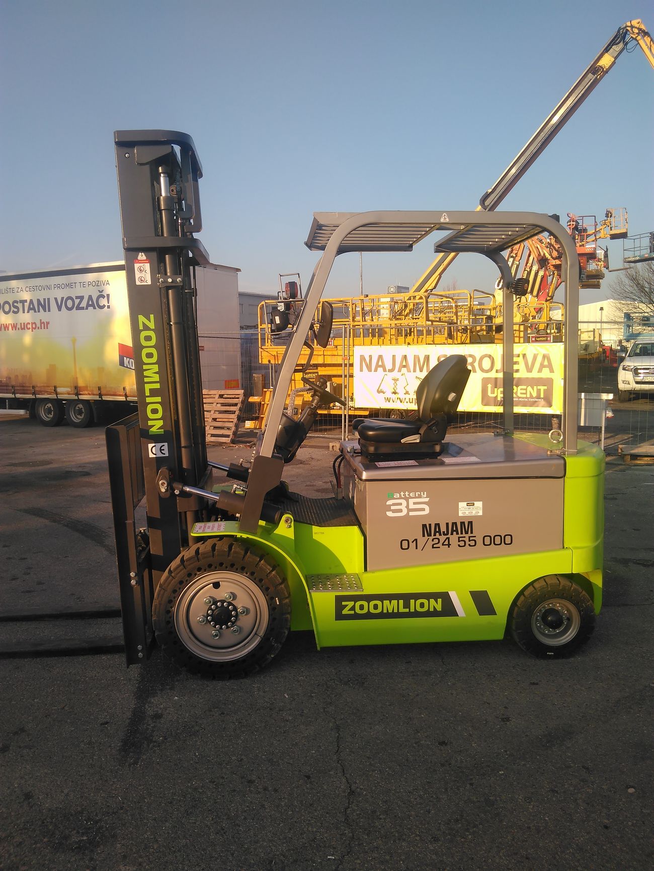 ZOOMLION VILIČAR ELEKTRO 3.5 t/  4 m (RP) slika