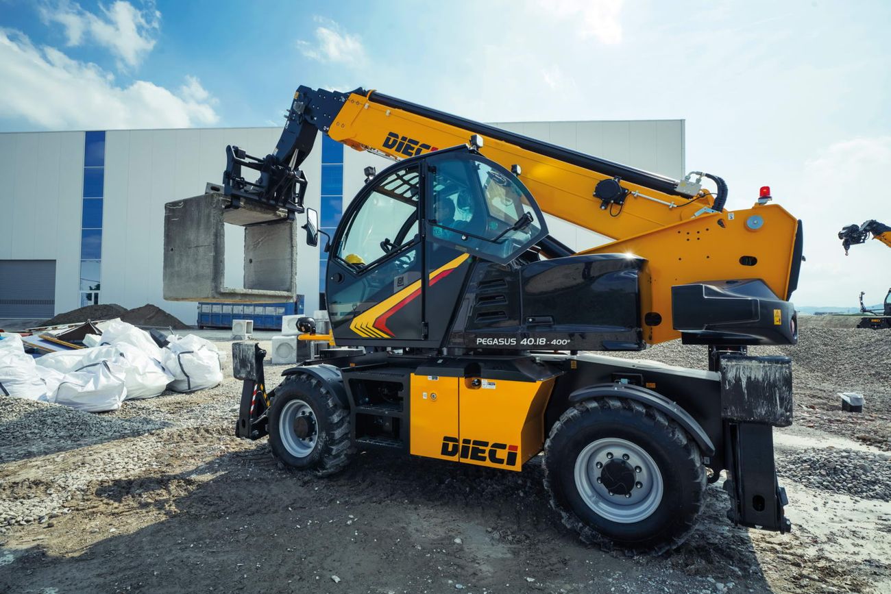 TELESKOPSKI OKRETNI VILIČAR Dieci Pegasus 40.16 (RP) slika