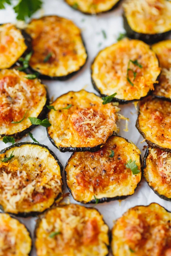 Easy Baked Zucchini Chips