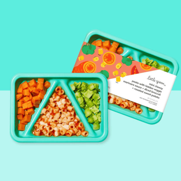 A mini cheesy pasta Biteables plate.