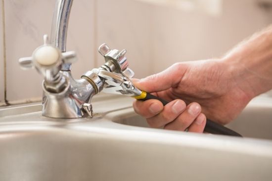 leaking tap repairs service