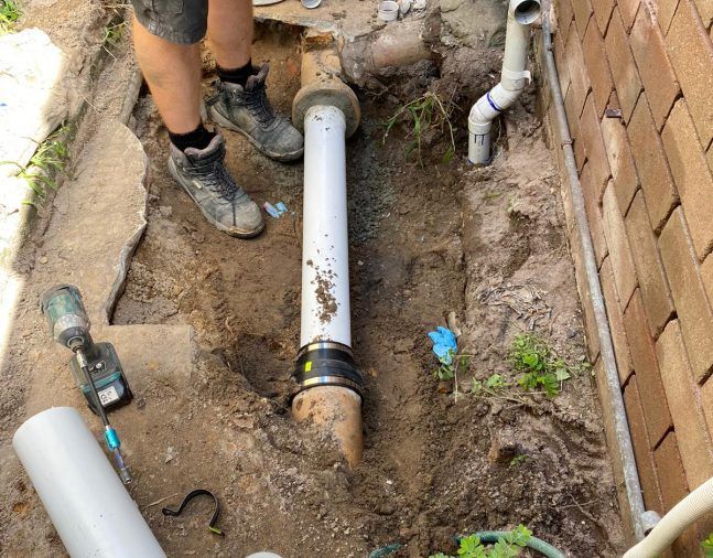 Pipe Relining Sydney 25Yrs Warranty 1 Local & Professional Plumber