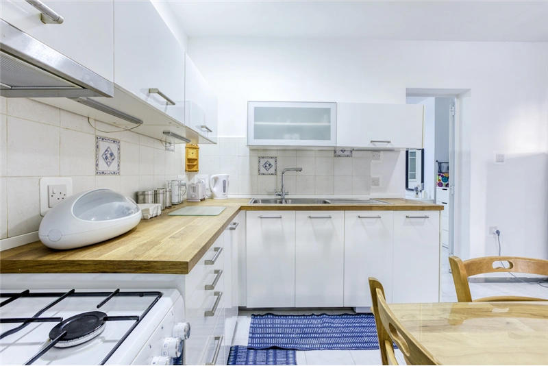 🏡 1 Bedroom Maisonette in Saint Pauls Bay - View 4