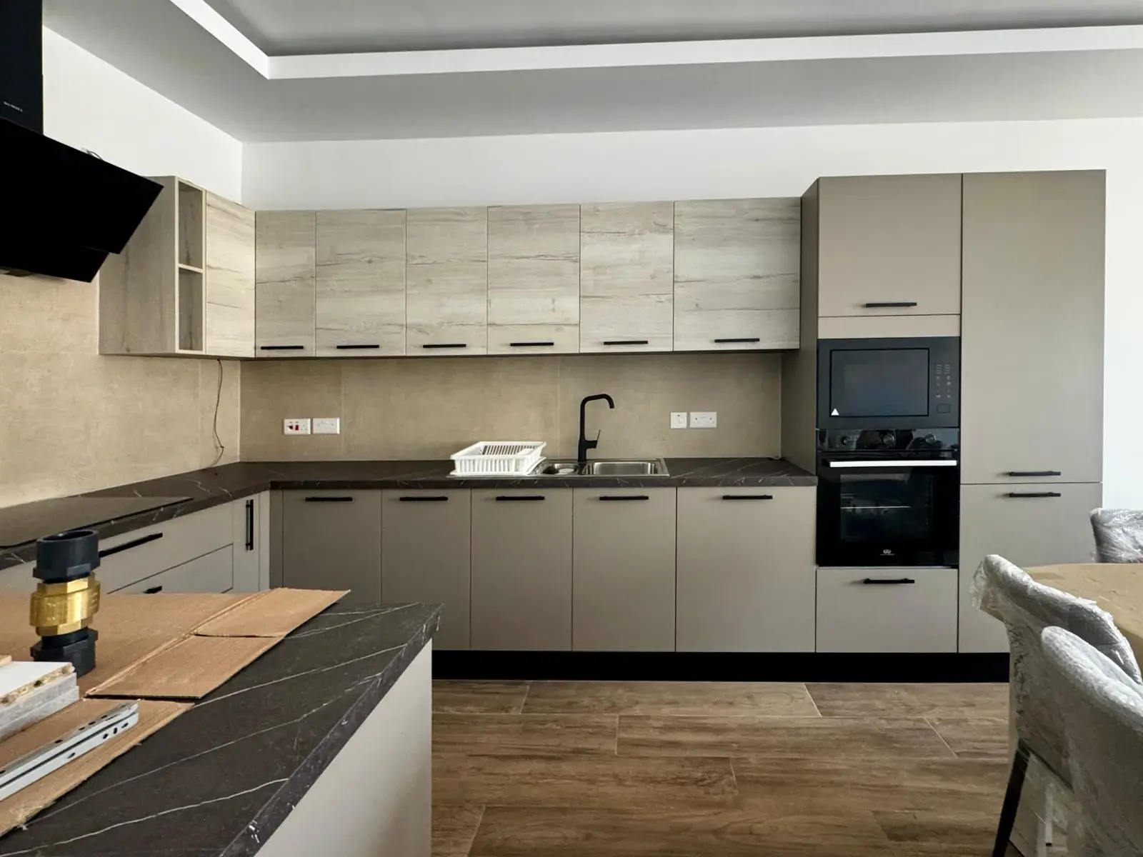 Spacious 3 Bedroom Apartment in Xewkija with Private Swimming Pool - View 4