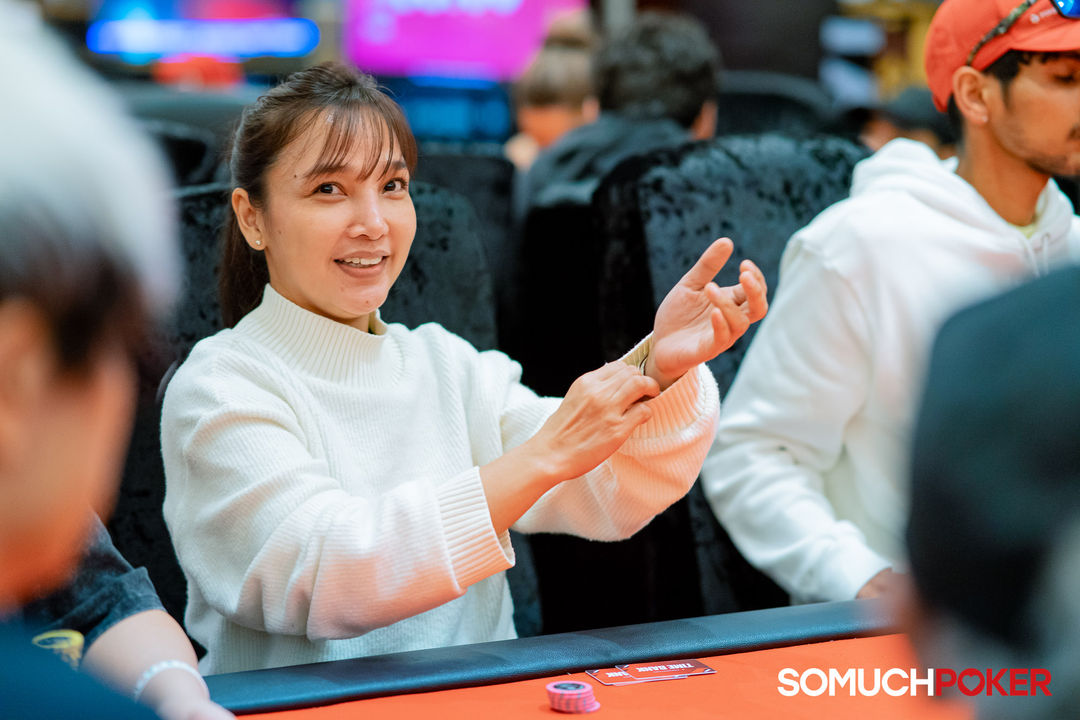 Manila Megastack 23, Athena Tan