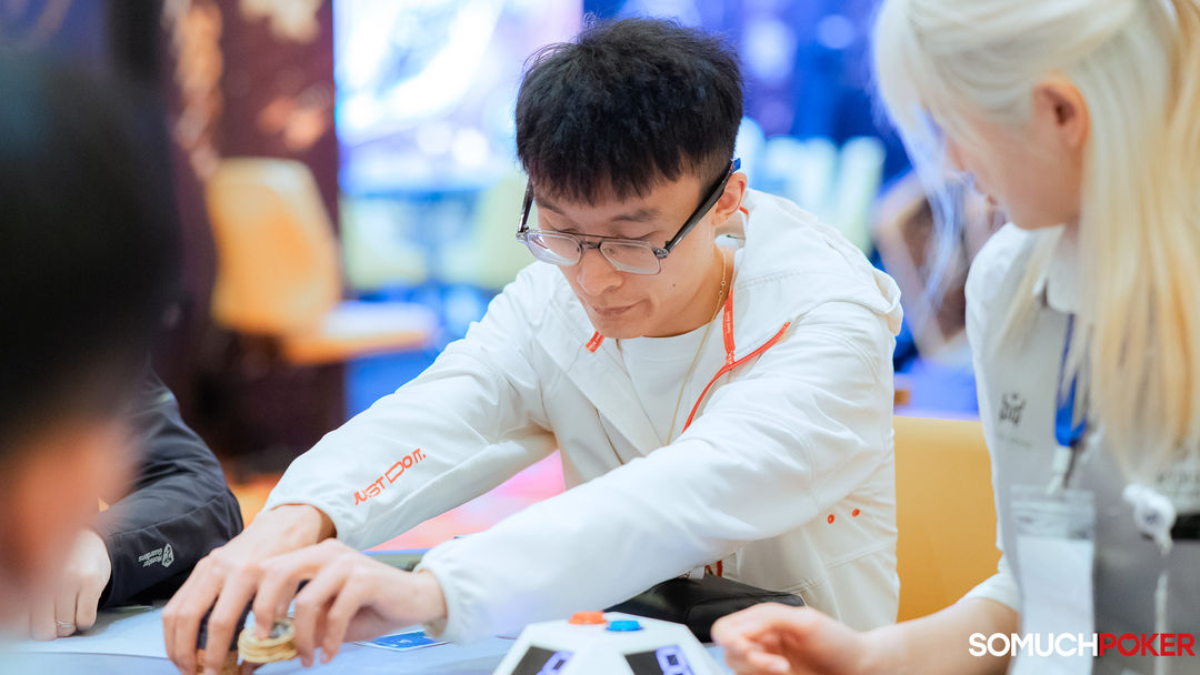 Ledong Zhou