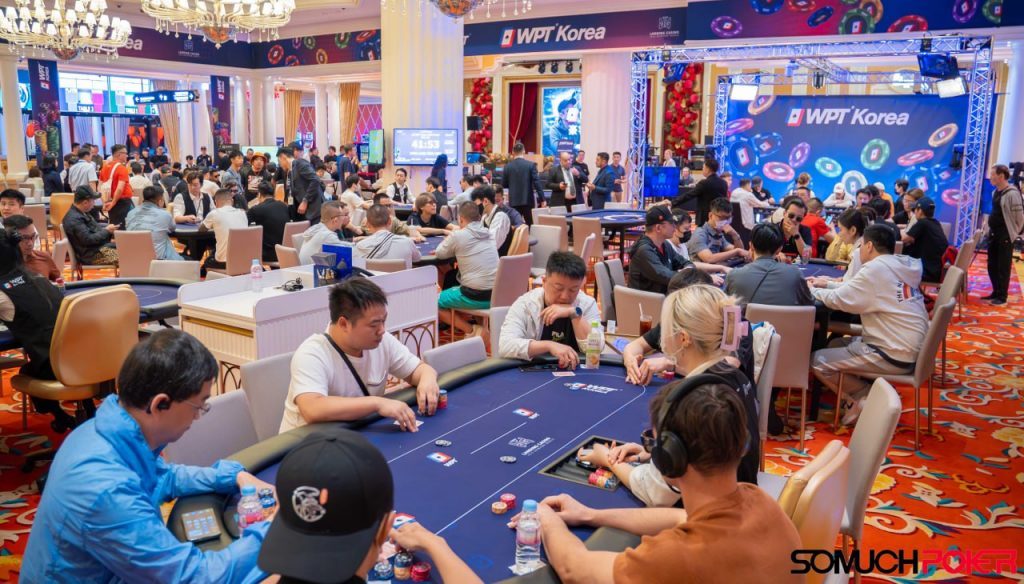 WPT Korea: Main Event Day 1A poker tournament tables