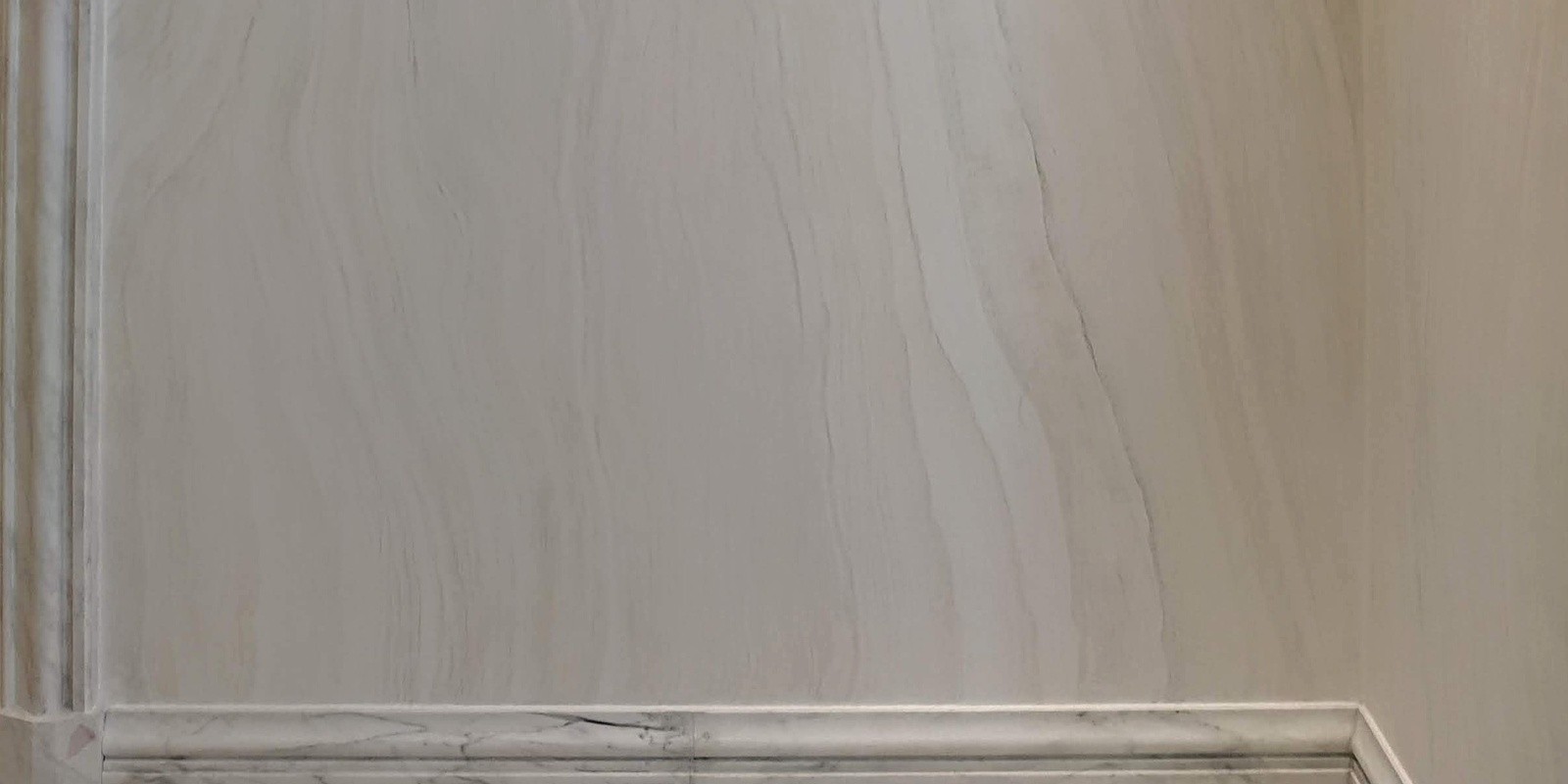 Décor en faux marbre réalisé dans une villa en Arabie Saoudite