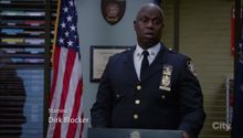 Brooklyn 99 - Nemszázas körzet 4. Évad 13. Epizód online sorozat