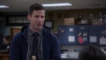 Brooklyn 99 - Nemszázas körzet 5. Évad 15. Epizód online sorozat