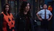 Brooklyn 99 - Nemszázas körzet 7. Évad 11. Epizód online sorozat