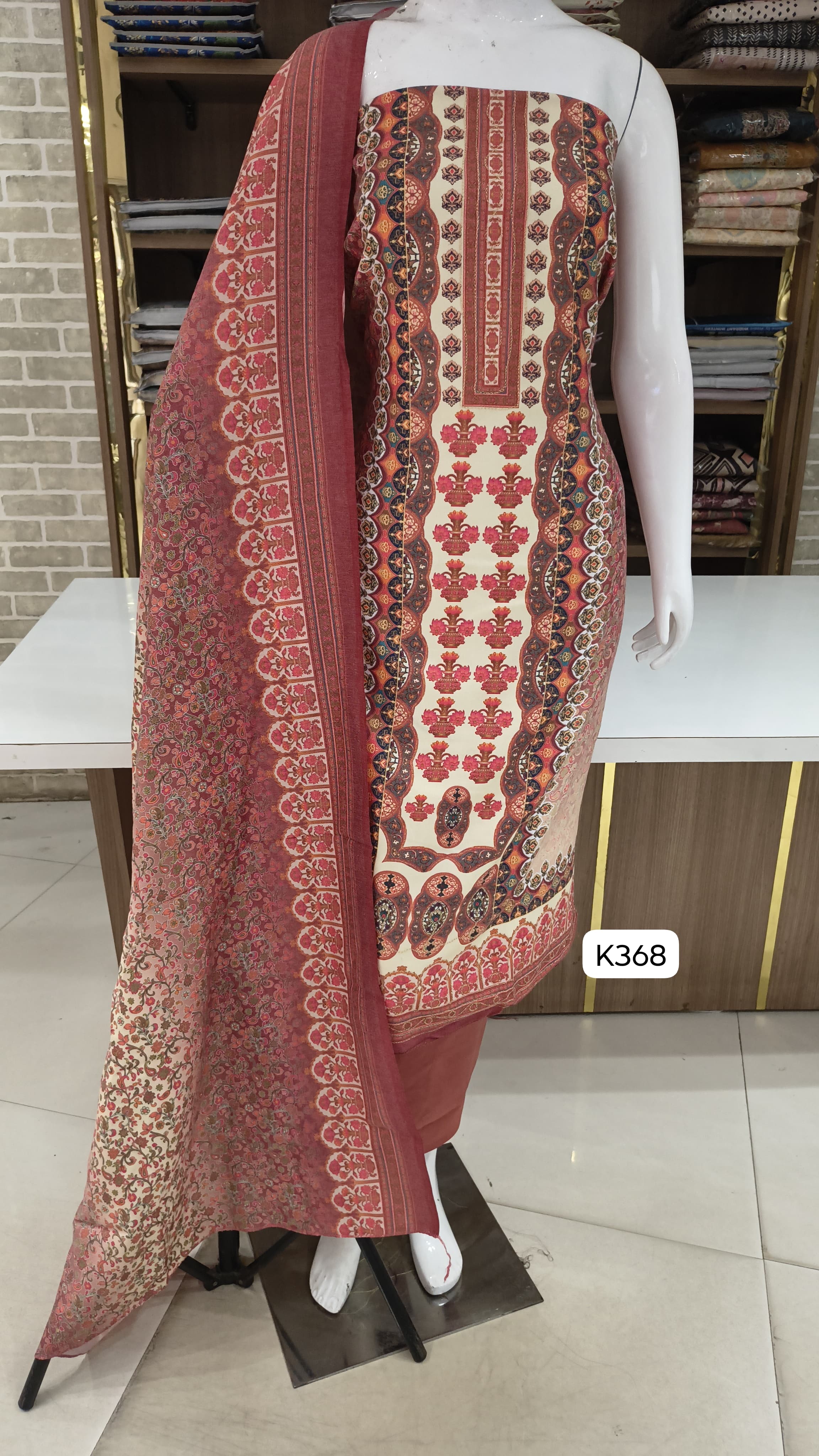 Woolen unstitched suit