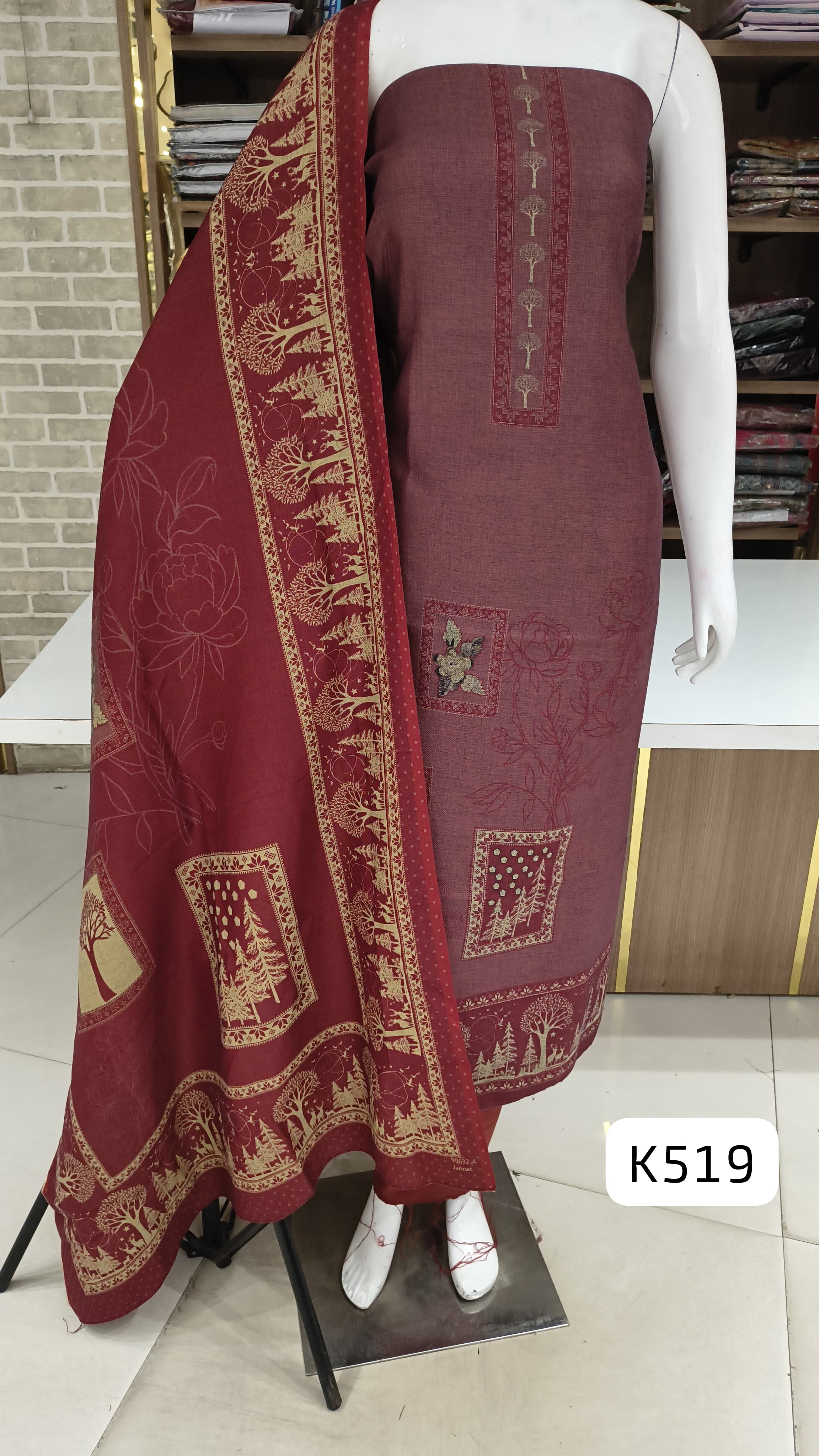 Woolen unstitched suit 