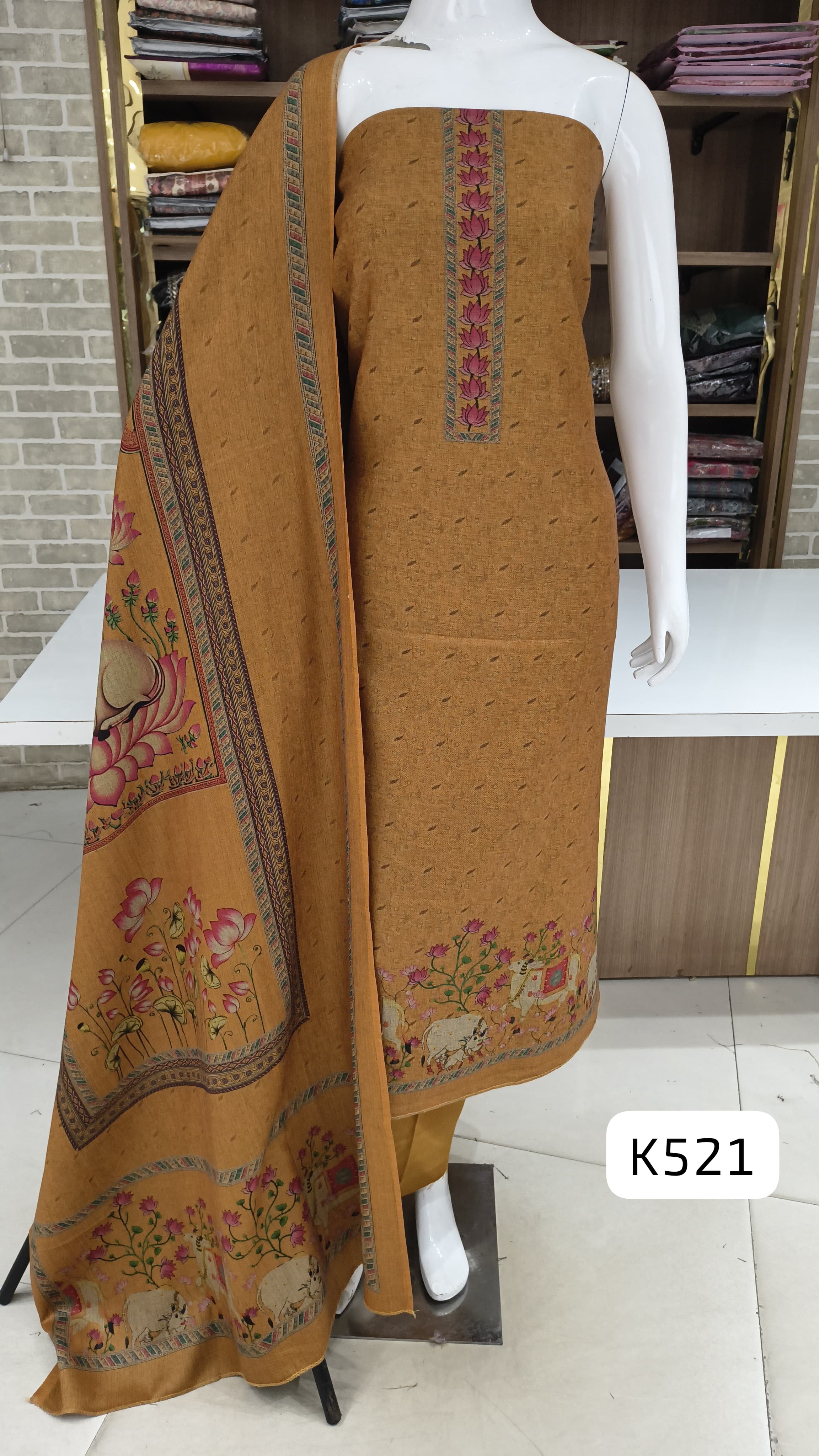 Woolen unstitched suit 