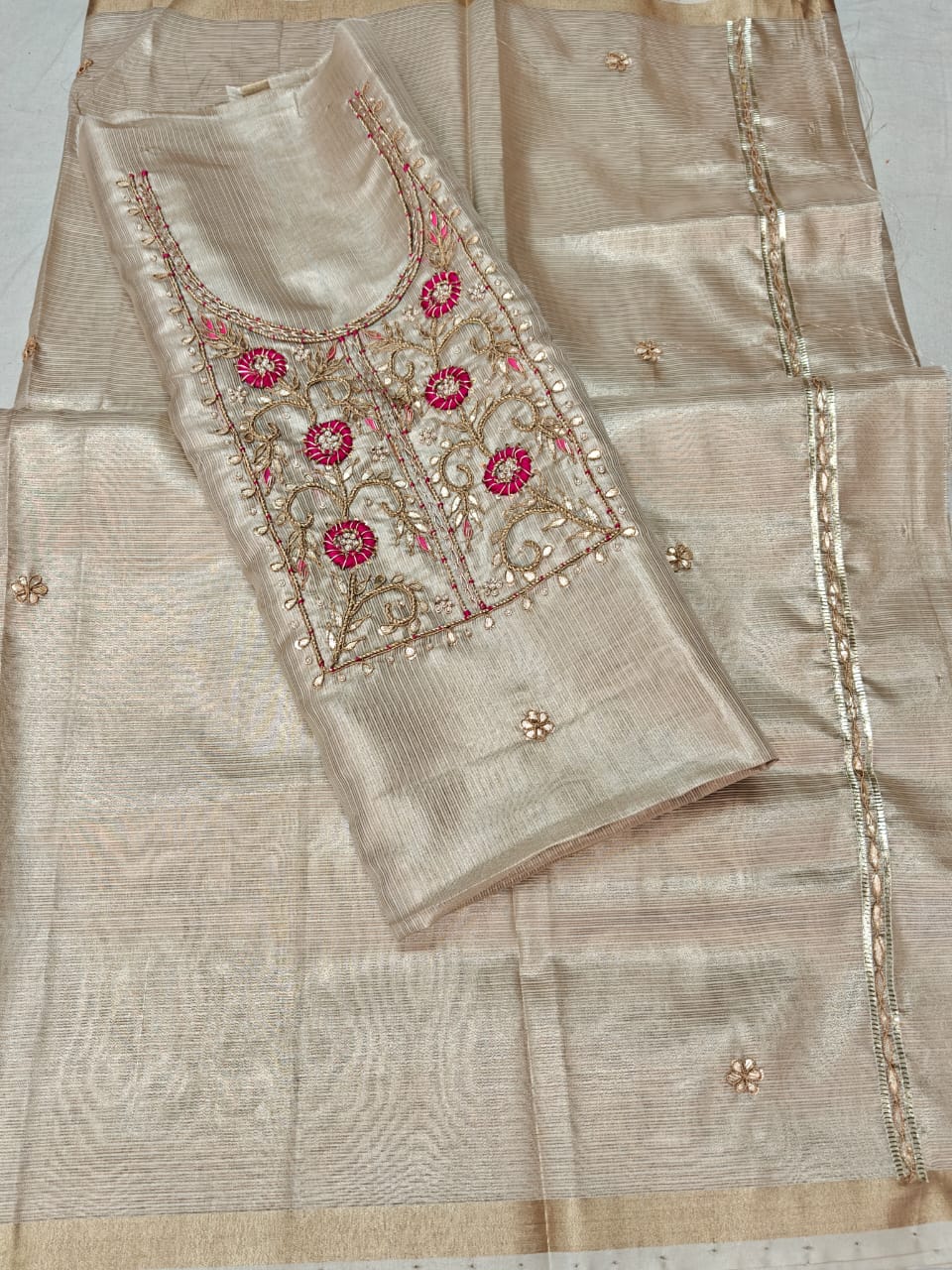 Silk suits top n dupatta 