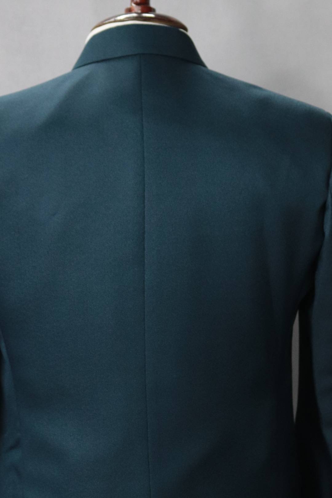 Classic Men’s Elegant Peacock Green  Color Formal Suit with Pant