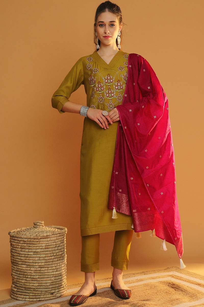 Women's Mustard Colour Kurta  Set With Dupatta