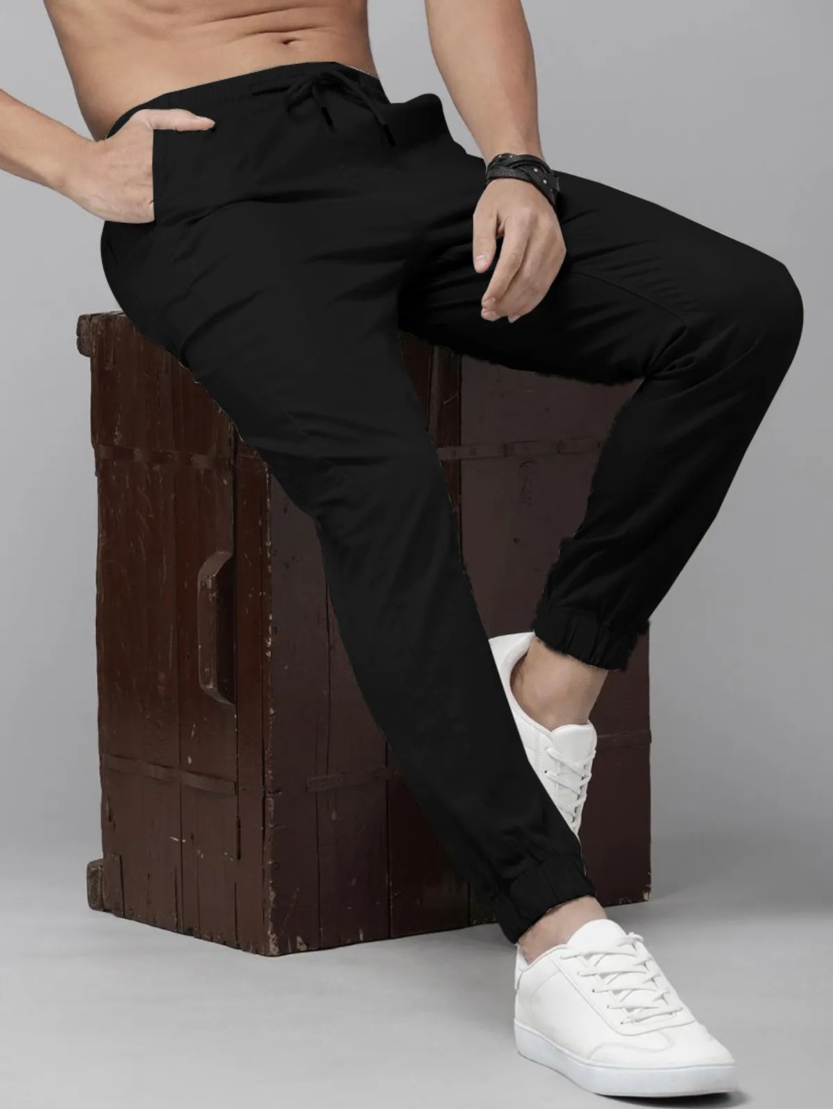 Black Cotton Blend Solid Men’s Slim Fit Joggers