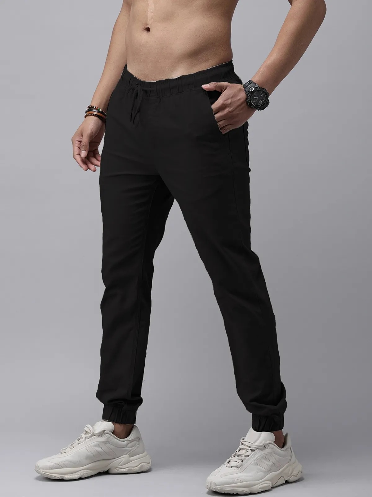 Uniexee Slim Fit Men Black Trousers
