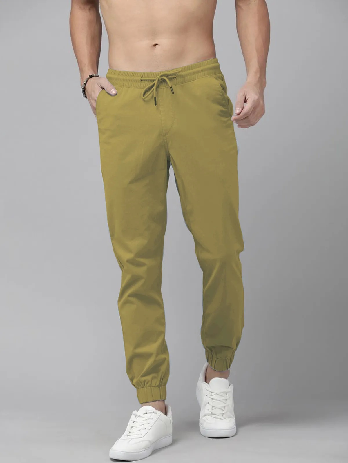 Uniexee Slim Fit Men Cream Joggers