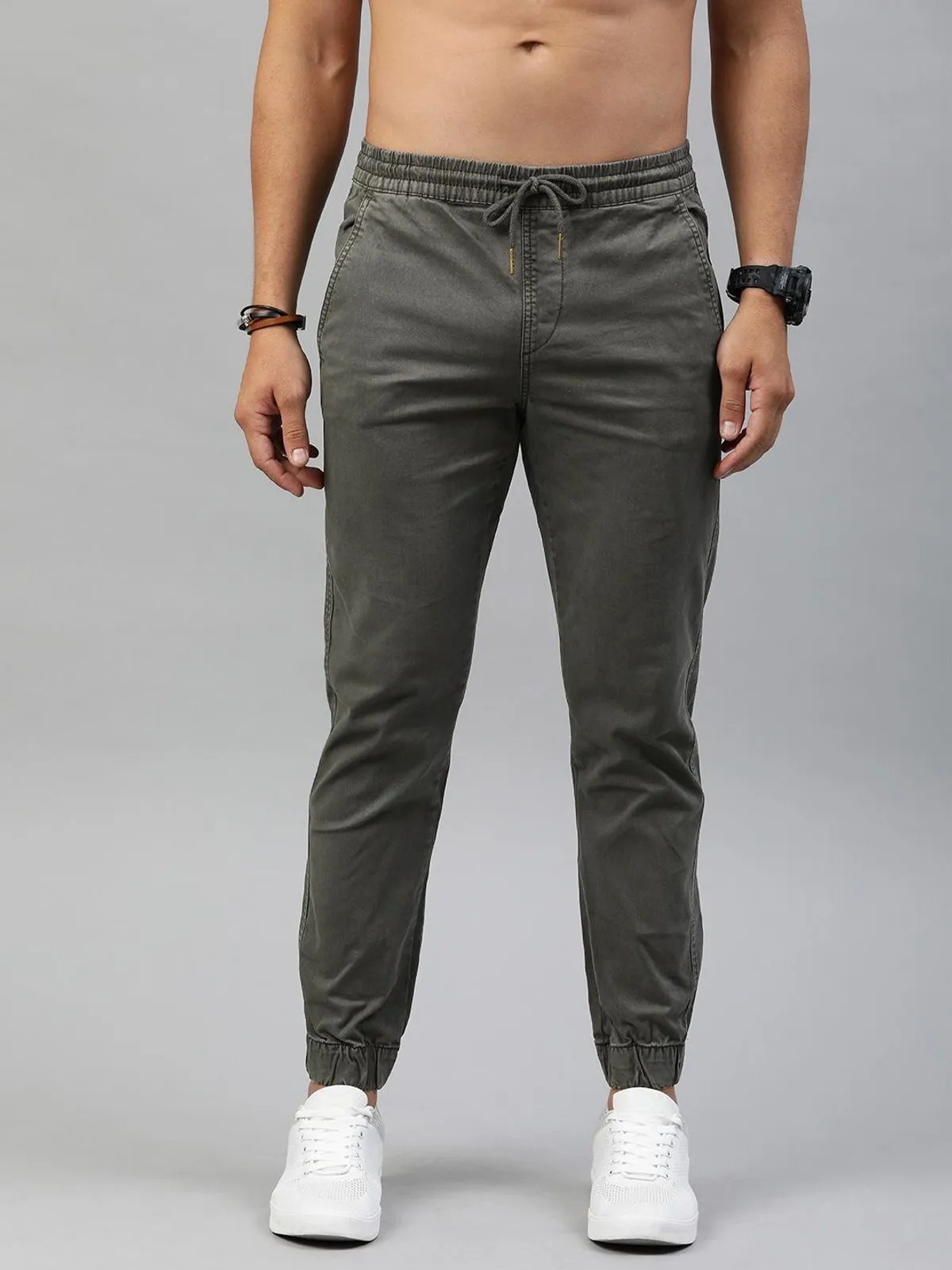 Dark Grey Cotton Blend Solid Men's Slim Fit Joggers