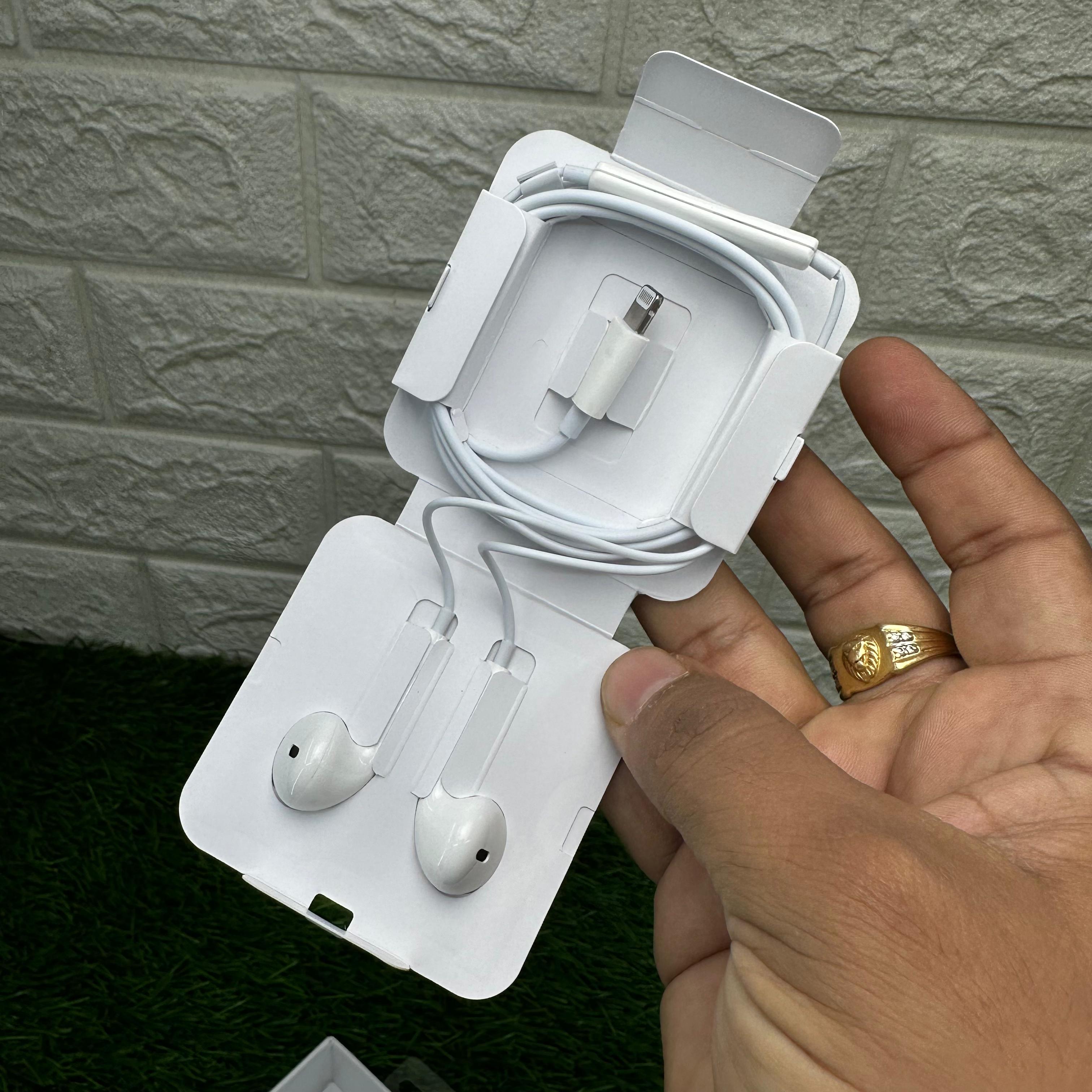Iphone Lightning Port Premium Earphone
