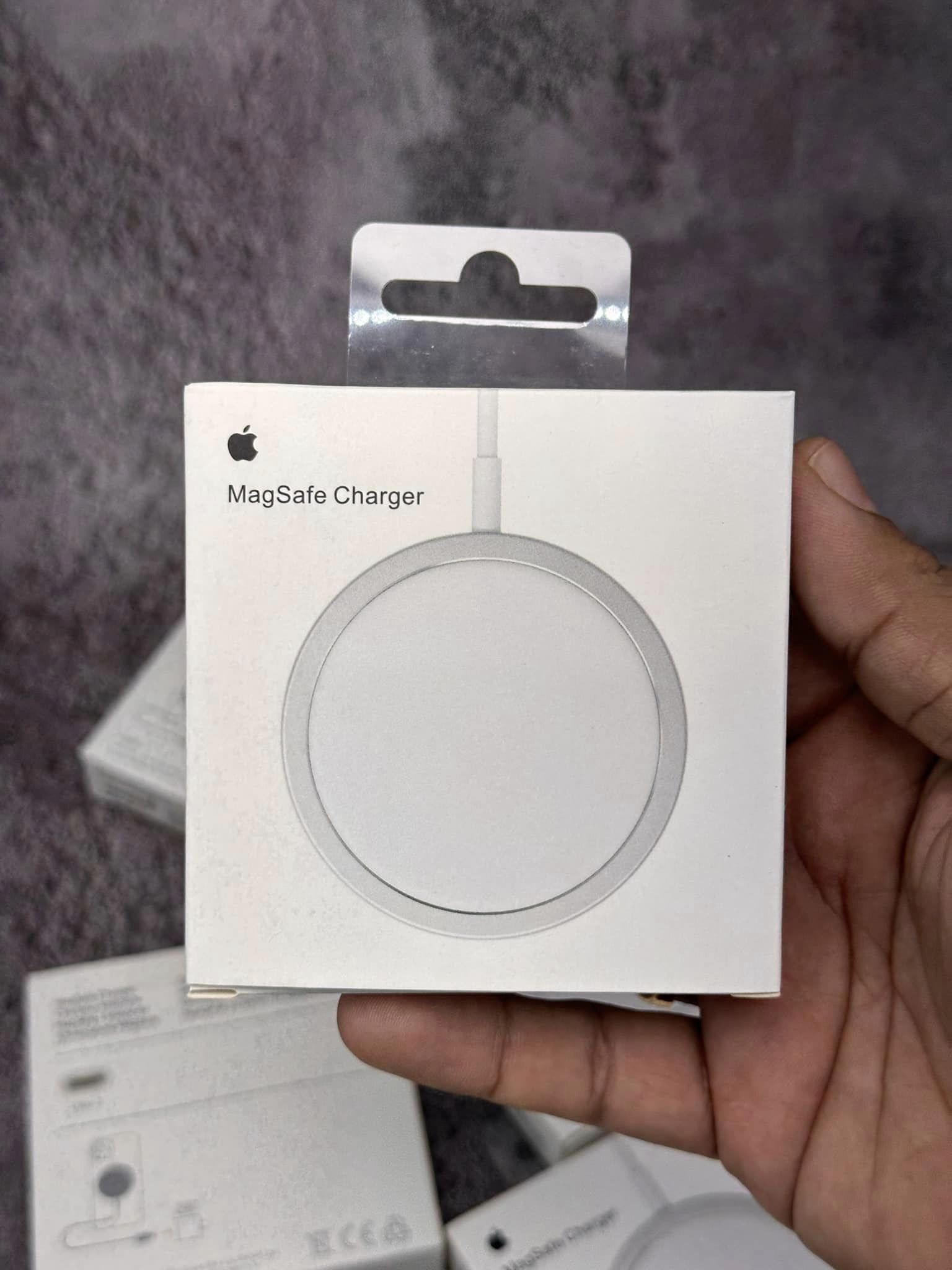 MagSafe plate Charger