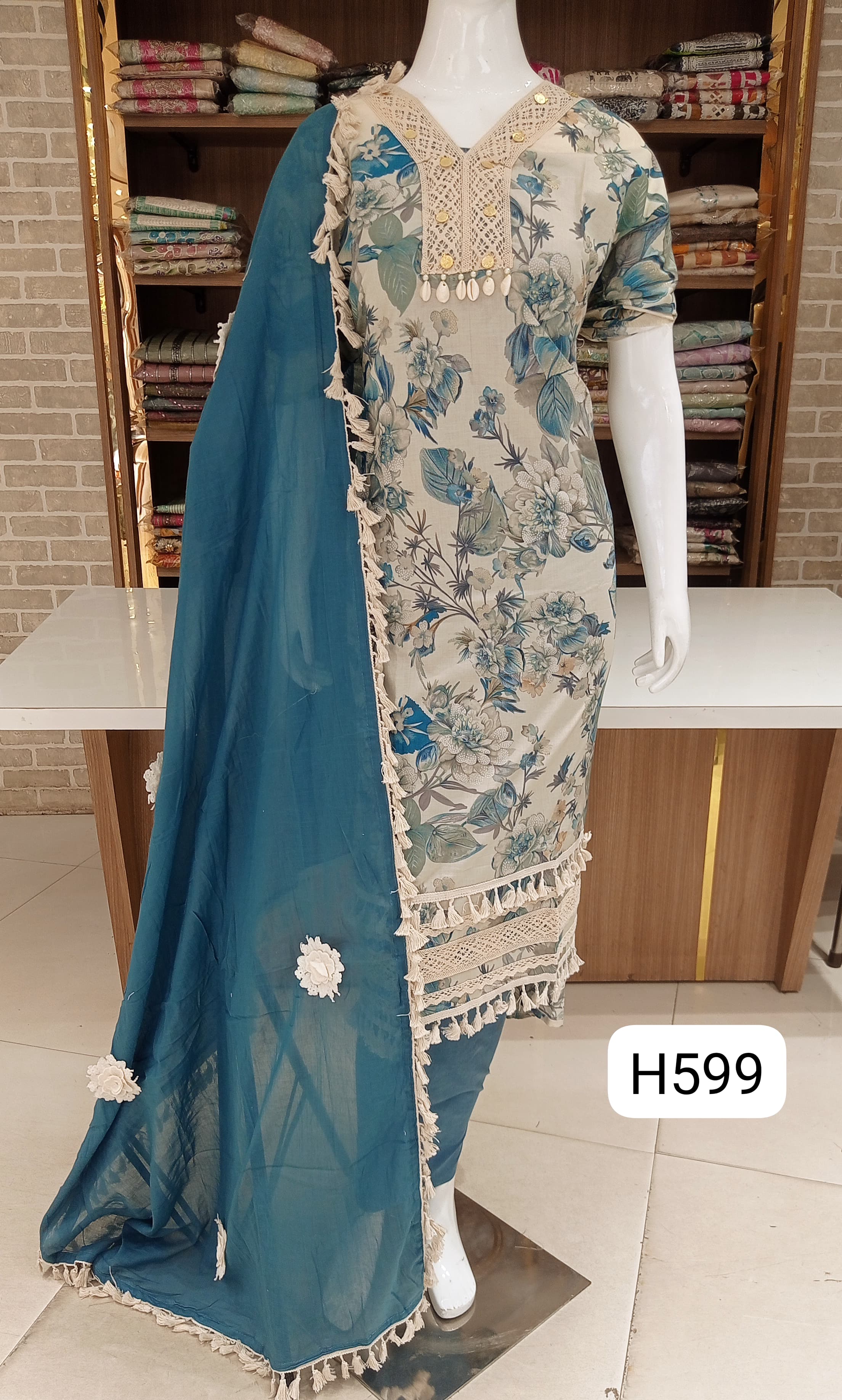 Beautiful  soft coton dress material  floral print 
