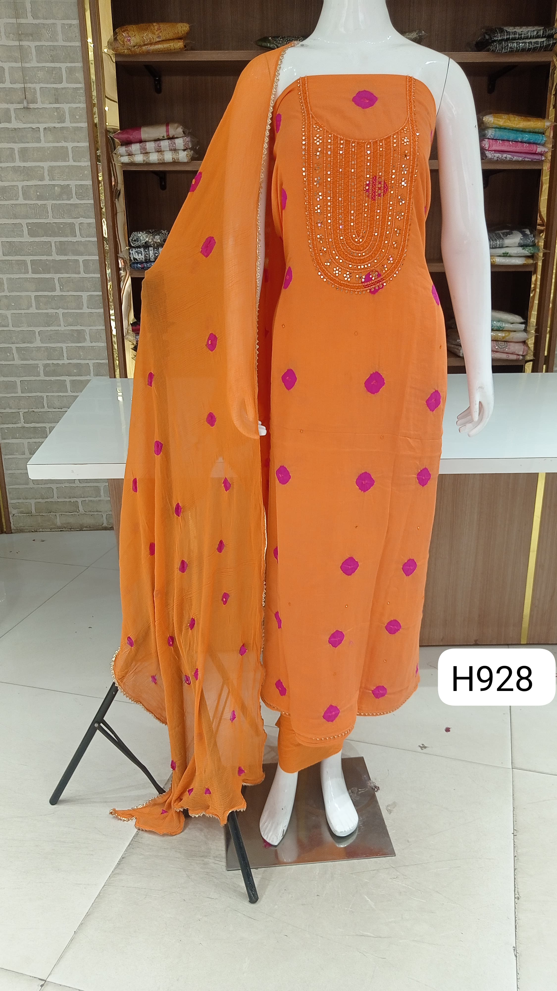 pure soft coton dress material with beautiful  print 