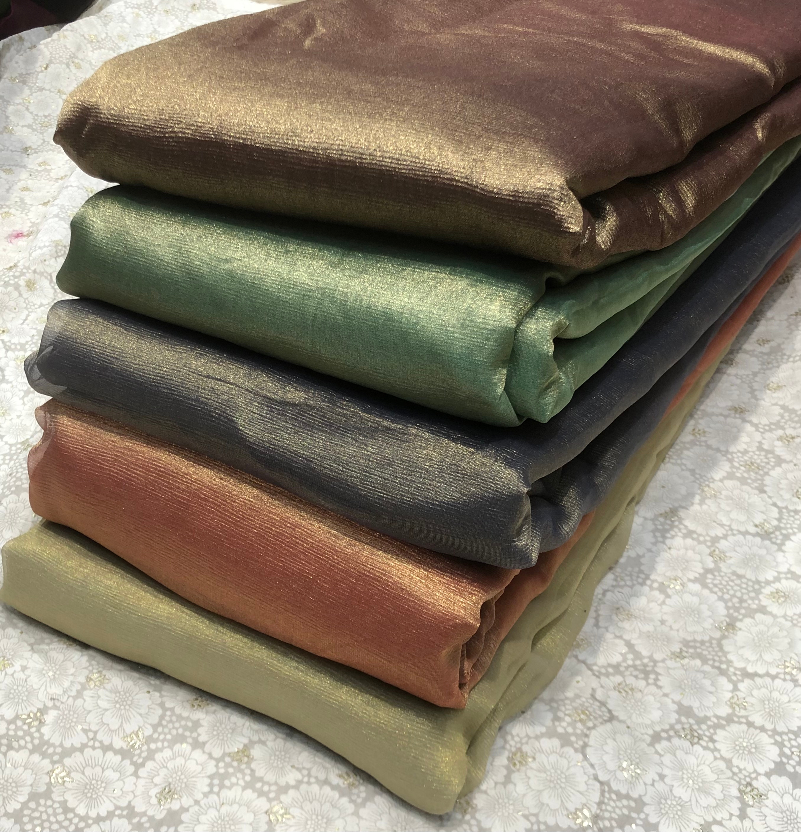 Mango Leaf Metallic Crinkle Organza – Metallic Tissue Fabric