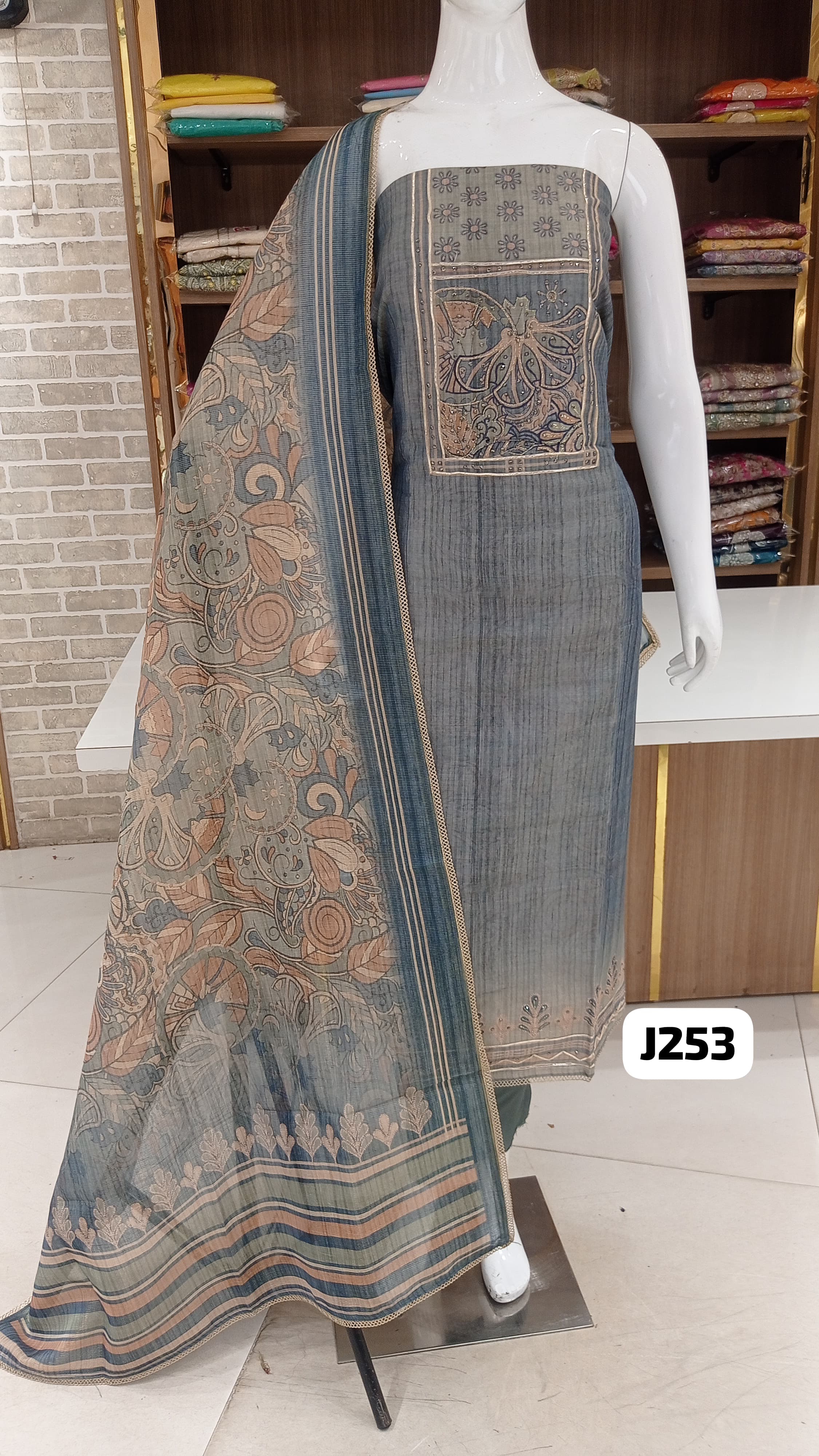 Imported linen silk beautiful gotta lace work 