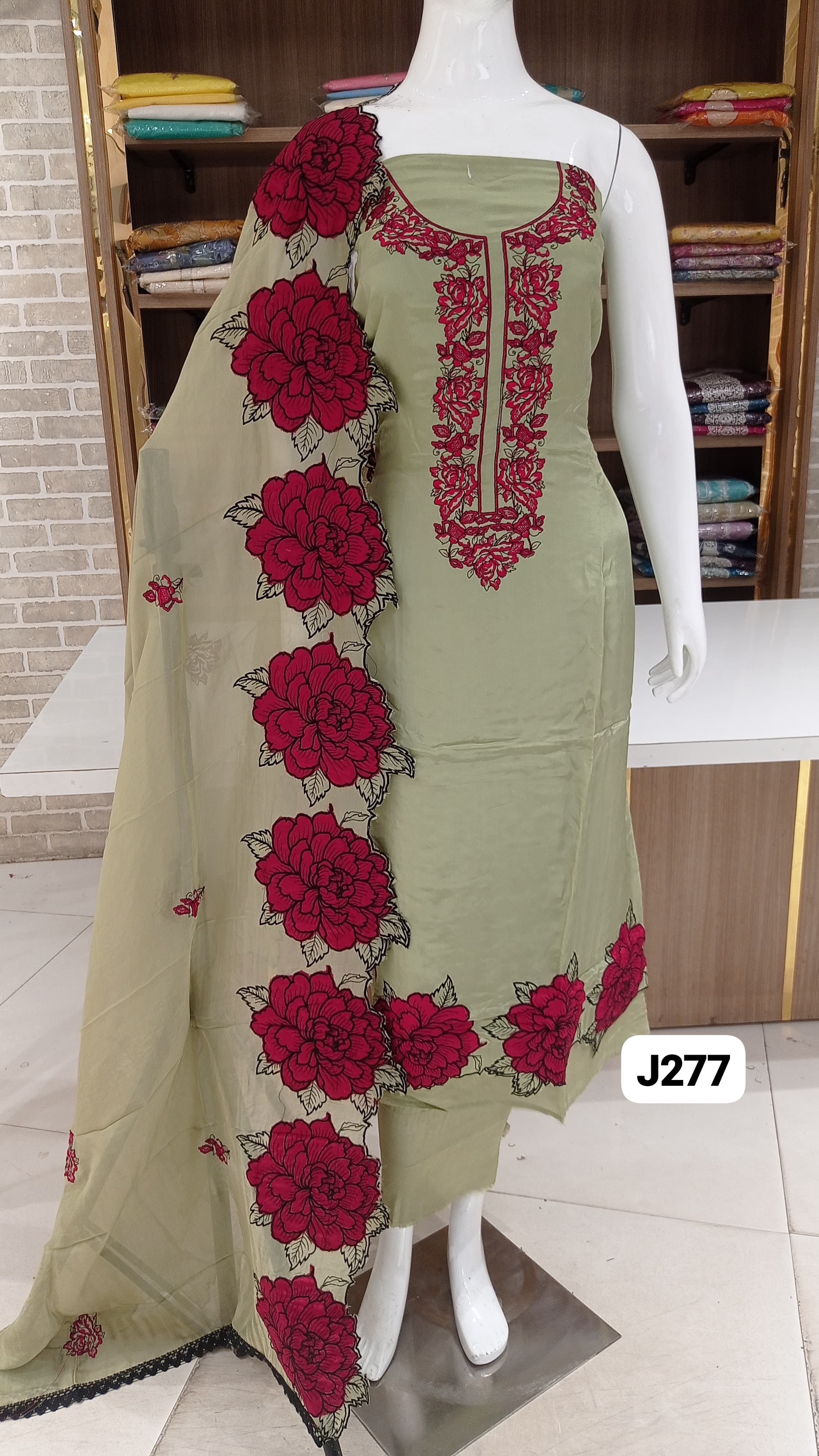 Imported soft silk beautiful neck embroidery 