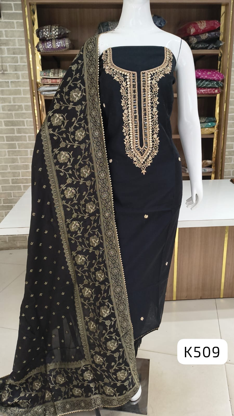 Imported premium Maheshwari silk with beautiful neck work 