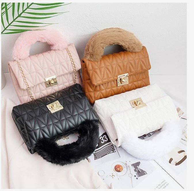 Howkly Quilted Square Turn Lock Chain Bag