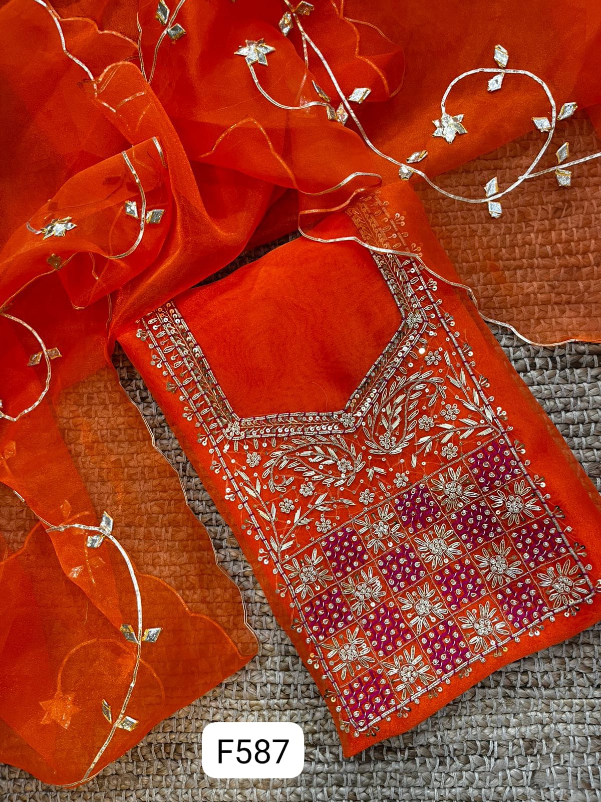 ORGANZA UNSTITCHED SUITS