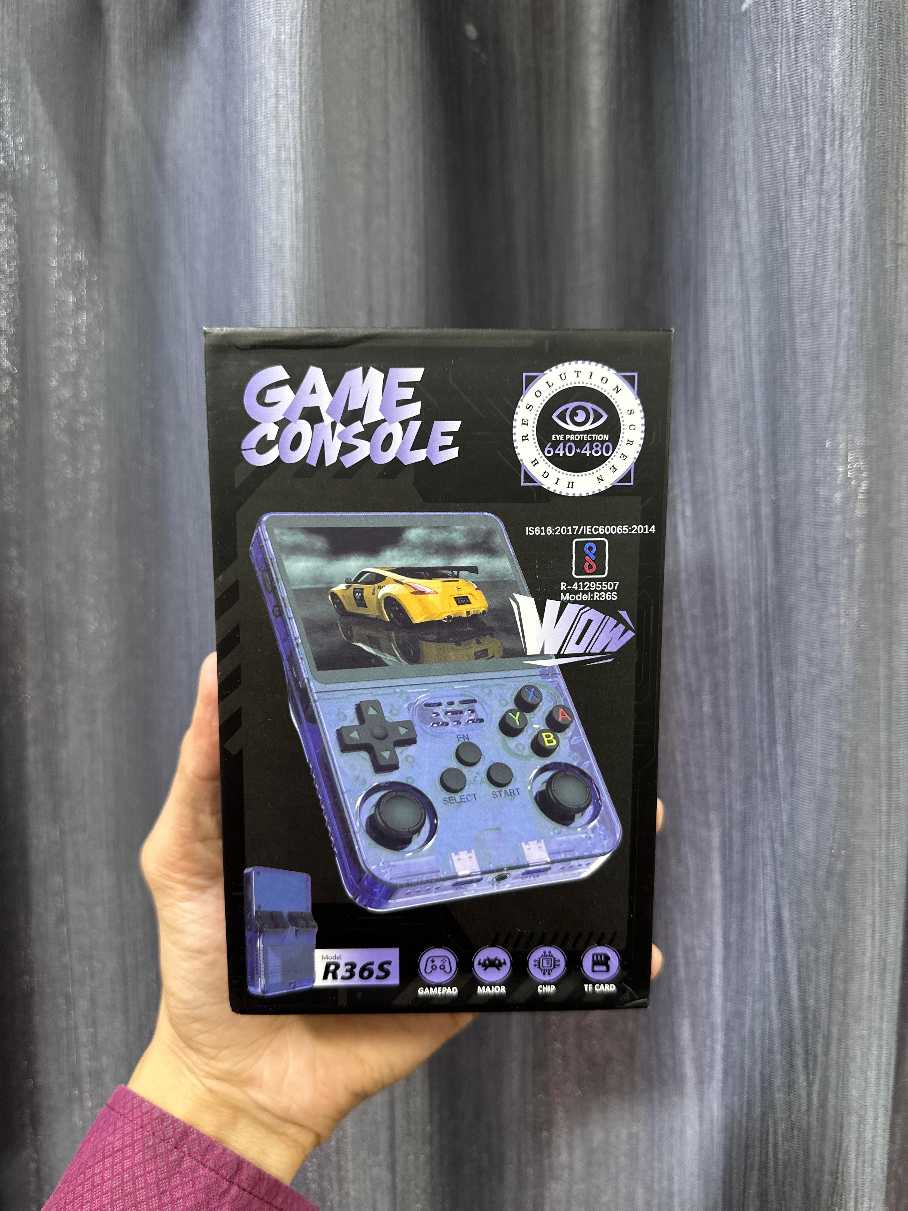 New World R36S Retro Handheld Video Game Console
