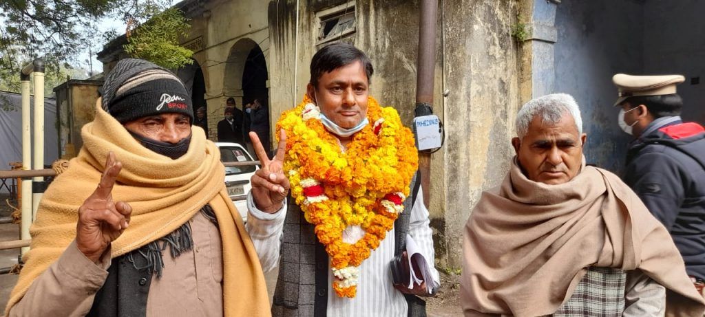 मेरठ कलेक्ट्रेट : 12 प्रत्याशियों ने नामकंन पत्र दाखिल किए 5 114 5