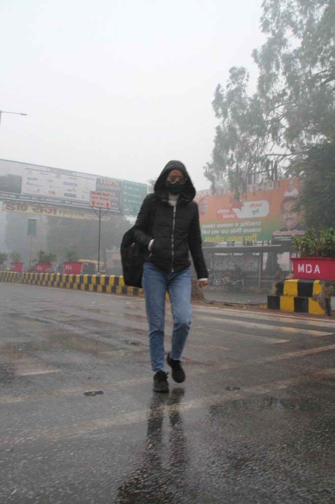 Dense fog & cold wave hits Meerut 7 123 1