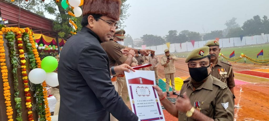 मेरठ पुलिस लाइन 73 वें गणतंत्र दिवस के समारोह 13 WhatsApp Image 2022 01 26 at 11.15.29 AM