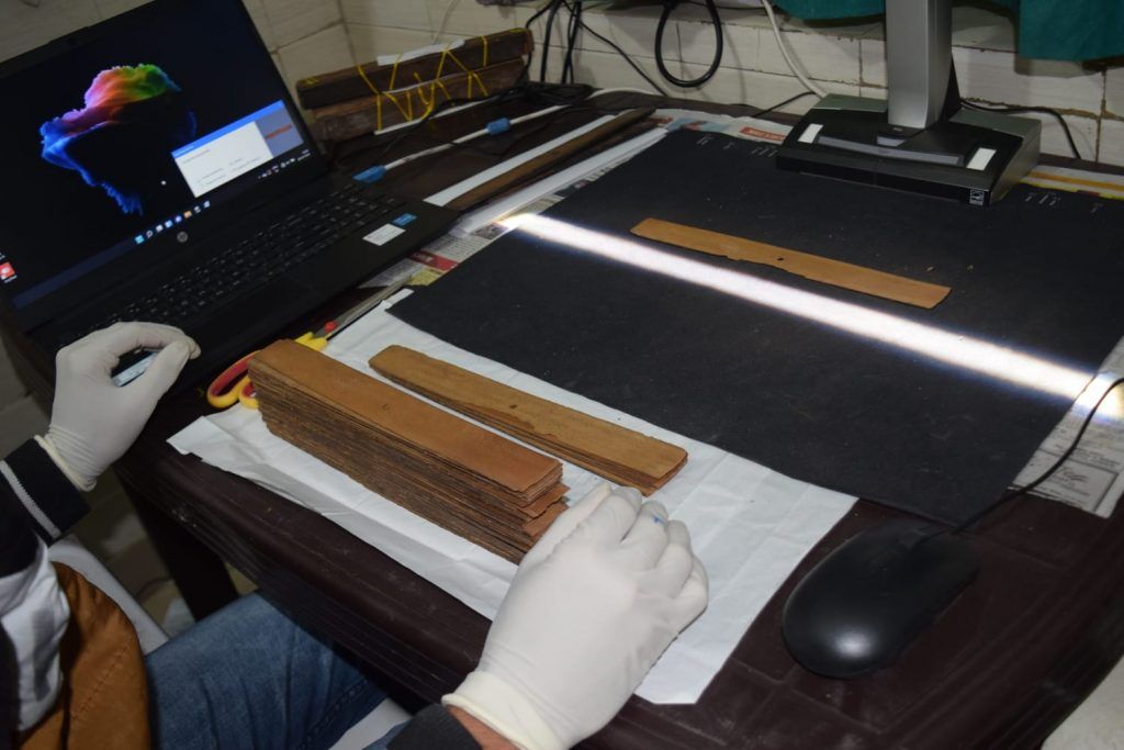 शहजाद राय शोध संस्थान में पूर्ण हुआ दुर्लभ पांडुलिपियों का संरक्षण एवं सूचीकरण! 4 111 6