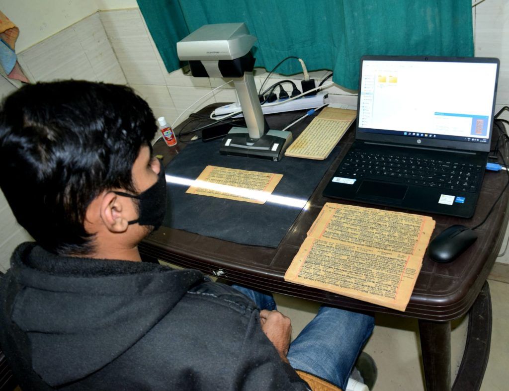 शहजाद राय शोध संस्थान में पूर्ण हुआ दुर्लभ पांडुलिपियों का संरक्षण एवं सूचीकरण! 6 116 1