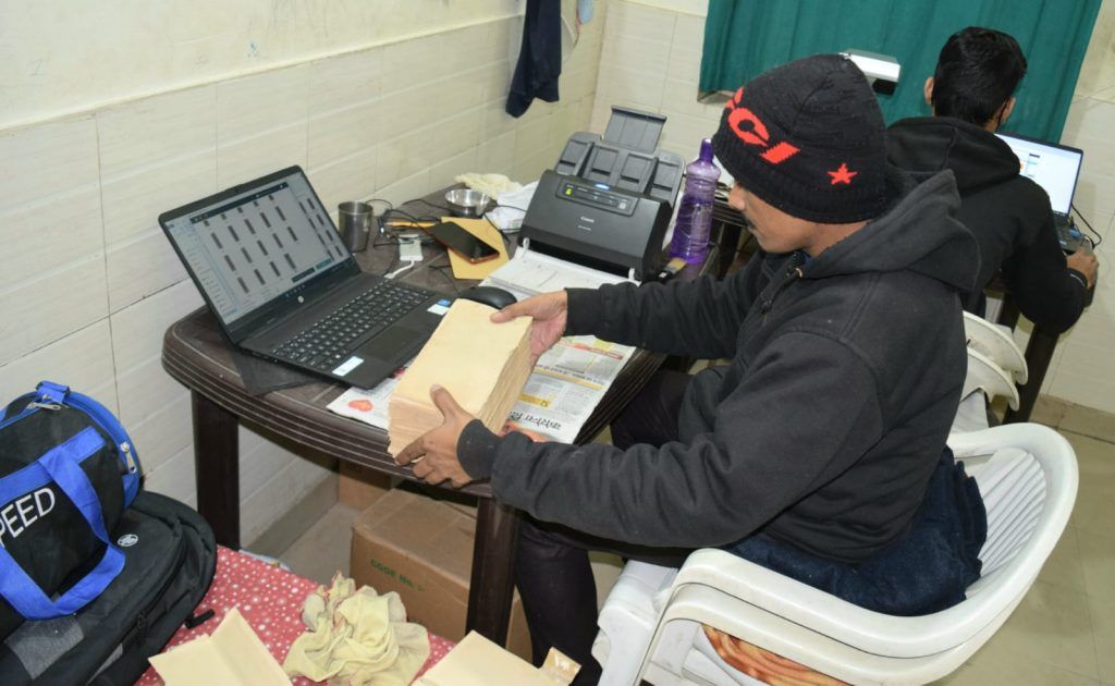 शहजाद राय शोध संस्थान में पूर्ण हुआ दुर्लभ पांडुलिपियों का संरक्षण एवं सूचीकरण! 7 117 1