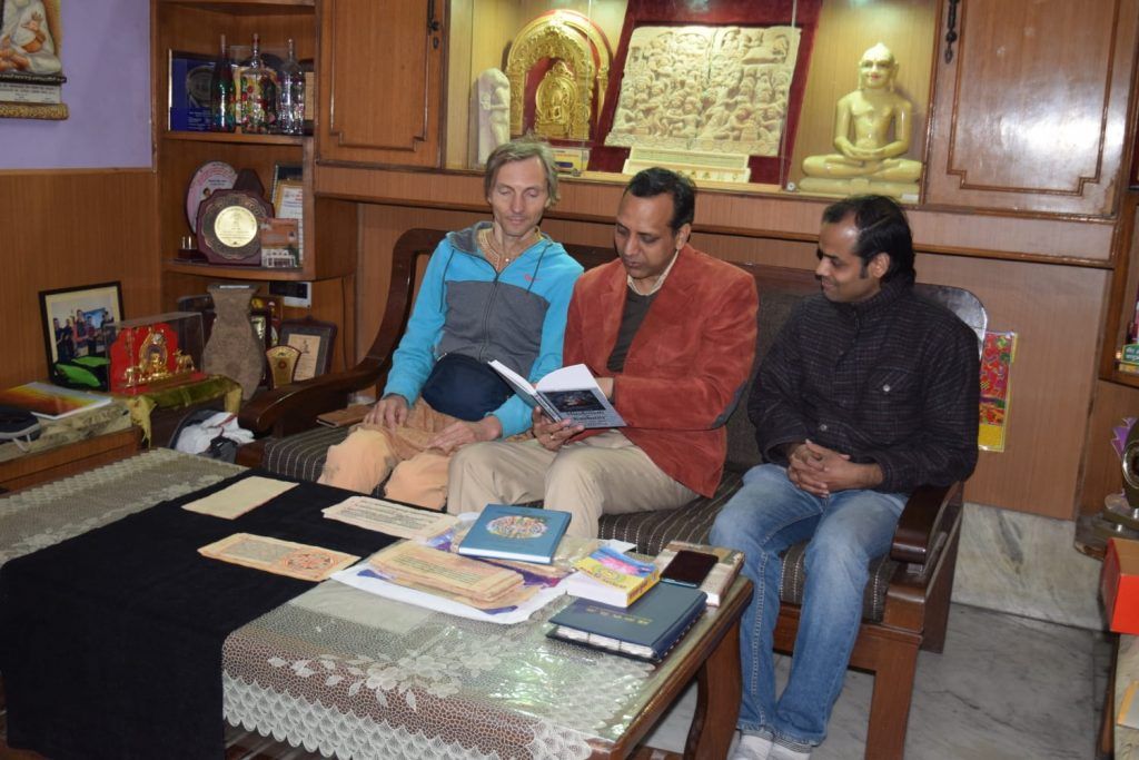 पोलैंड के शोधार्थी पहुंचे बड़ोत के शहजाद राय शोध संस्थान ! 3 WhatsApp Image 2022 02 13 at 6.08.55 PM