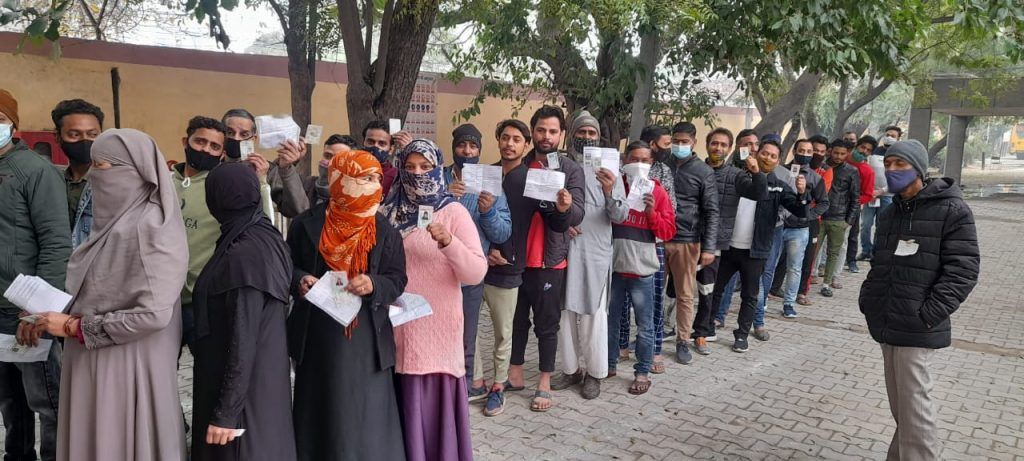 UP Election 2022 : Voting for the second phase of UP continues, reputation of many veterans at stake 3 WhatsApp Image 2022 02 14 at 2.43.50 PM