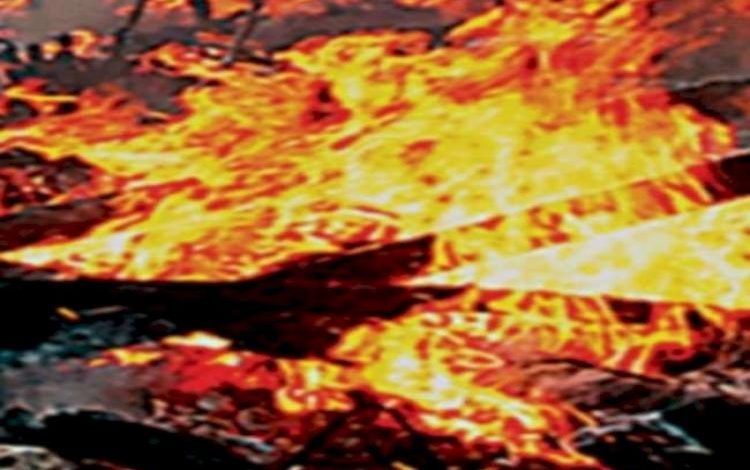 Fire in Baghpat, three scorched, one serious.. 1 featured 1644934685
