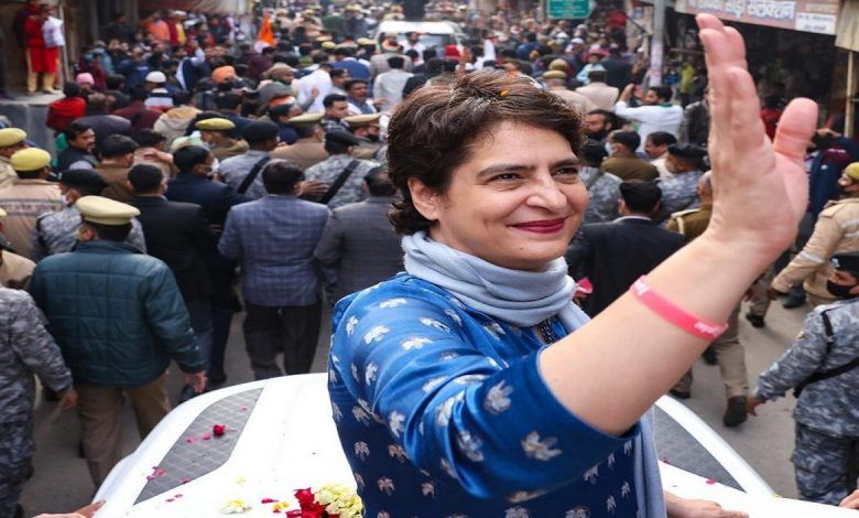 प्रियंका गांधी बोलीं, चुनावों के चलते सरकार ने कृषि कानूनों को लिया वापस 1 featured 1645233685