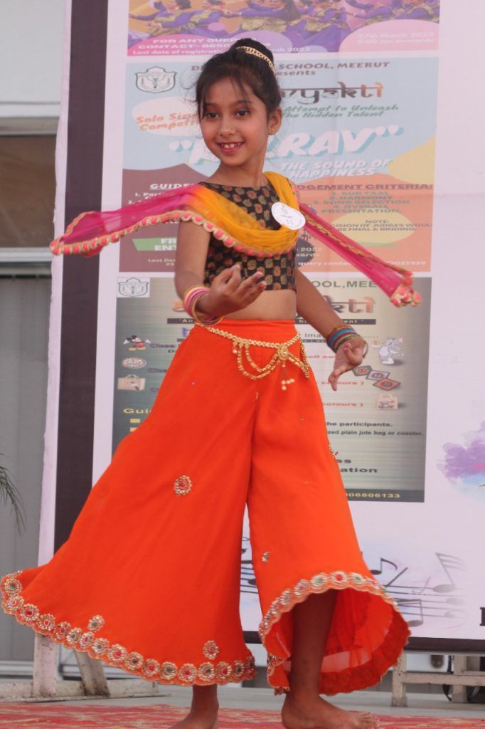 दिल्ली पब्लिक स्कूल मेरठ में अभिव्यक्ति के मंच पर दिखा नौनिहालों का उत्साह 11 122