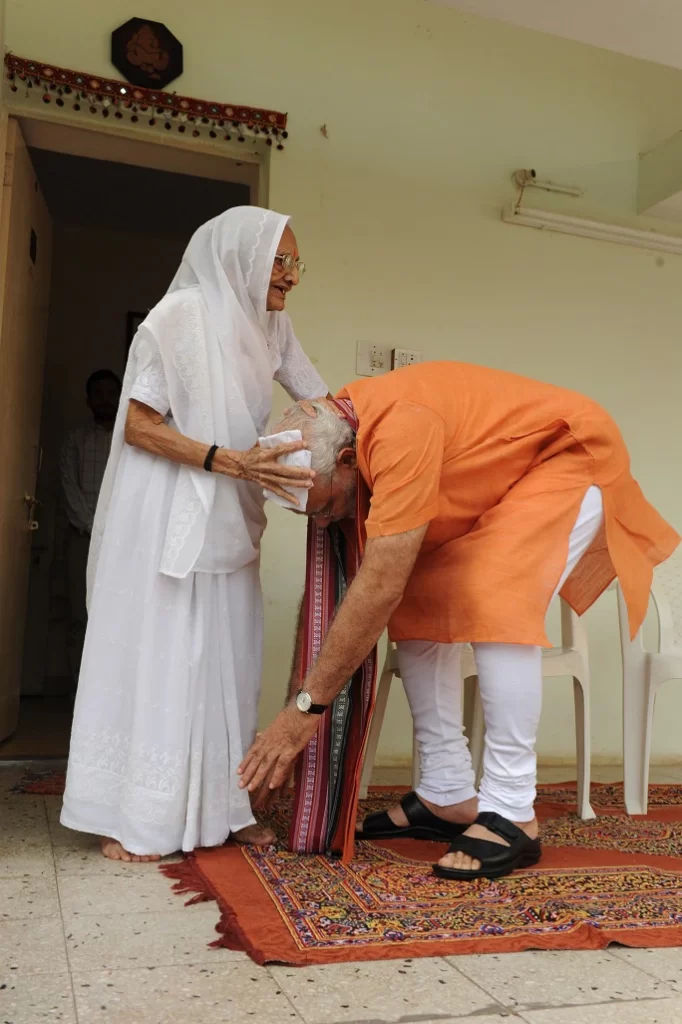Modi pens heartfelt blog on his mother's 100th birthday 3 111 3