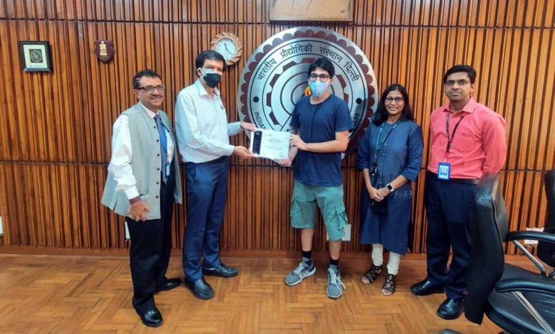 Indian Institute Of Technology Students Wins World’s Largest Coding Competition 1 111 6